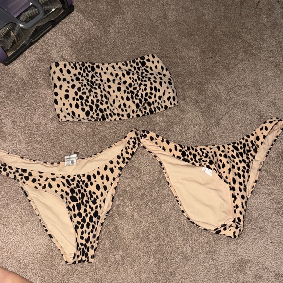 Forever 21 Bikini - Picture 2 of 2